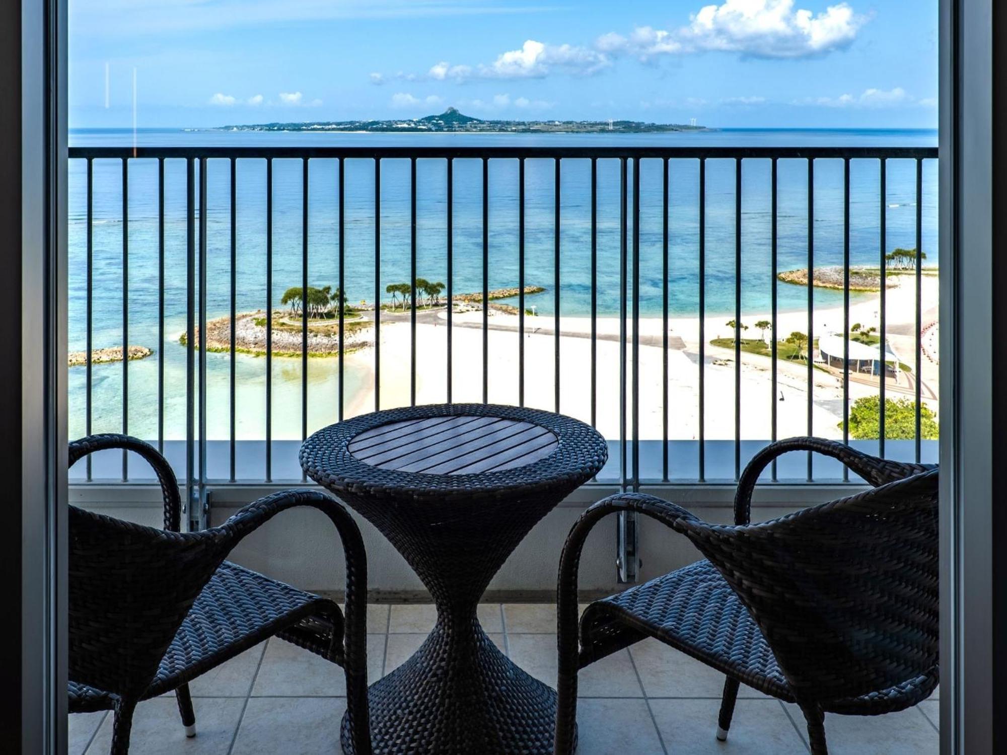 The Orion Hotel Motobu Resort & Spa Exteriör bild