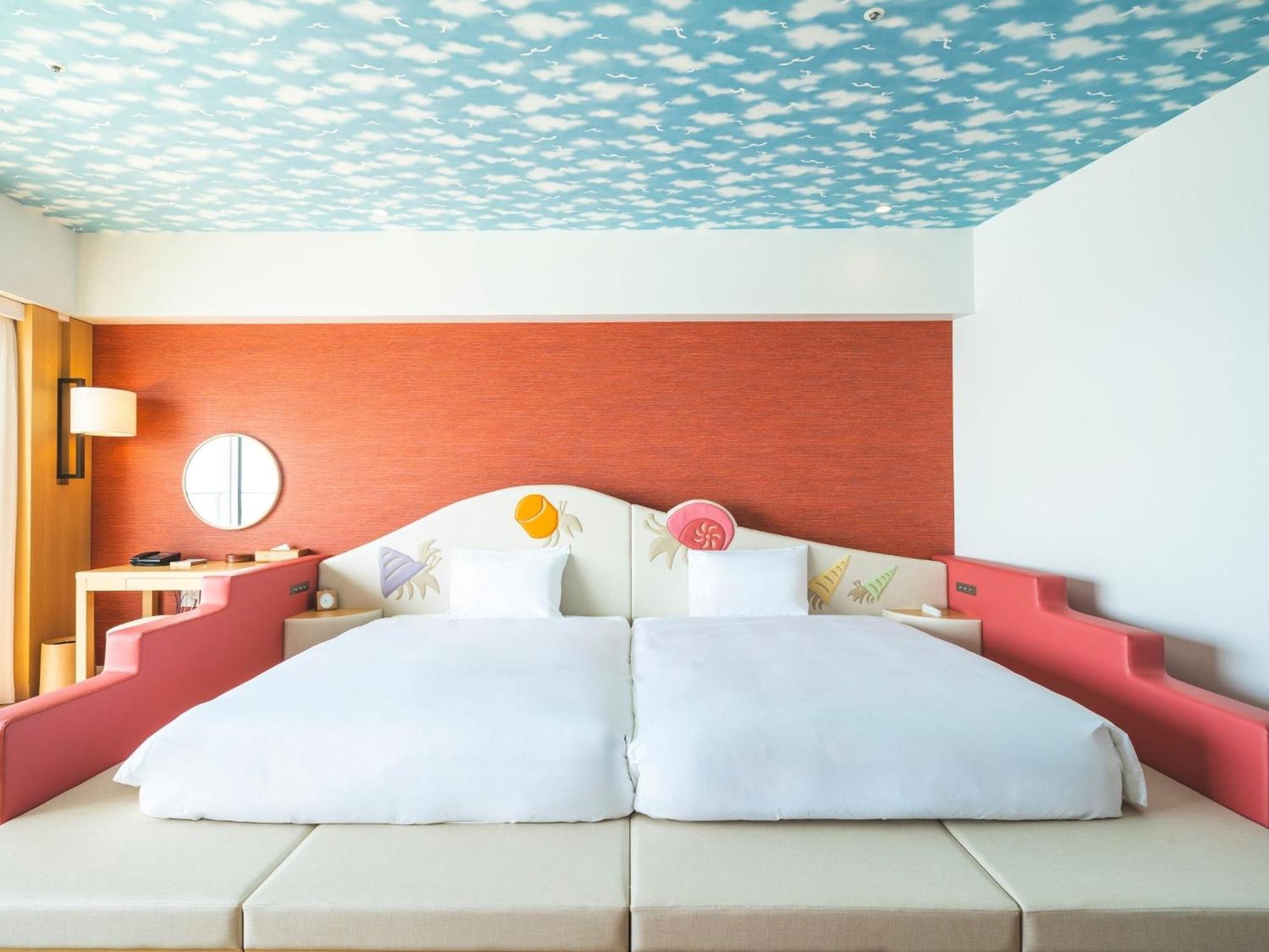The Orion Hotel Motobu Resort & Spa Exteriör bild