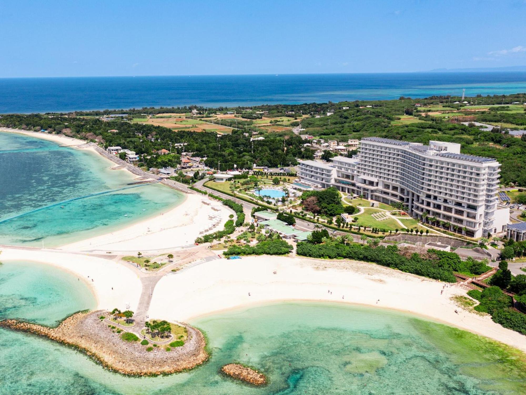 The Orion Hotel Motobu Resort & Spa Exteriör bild