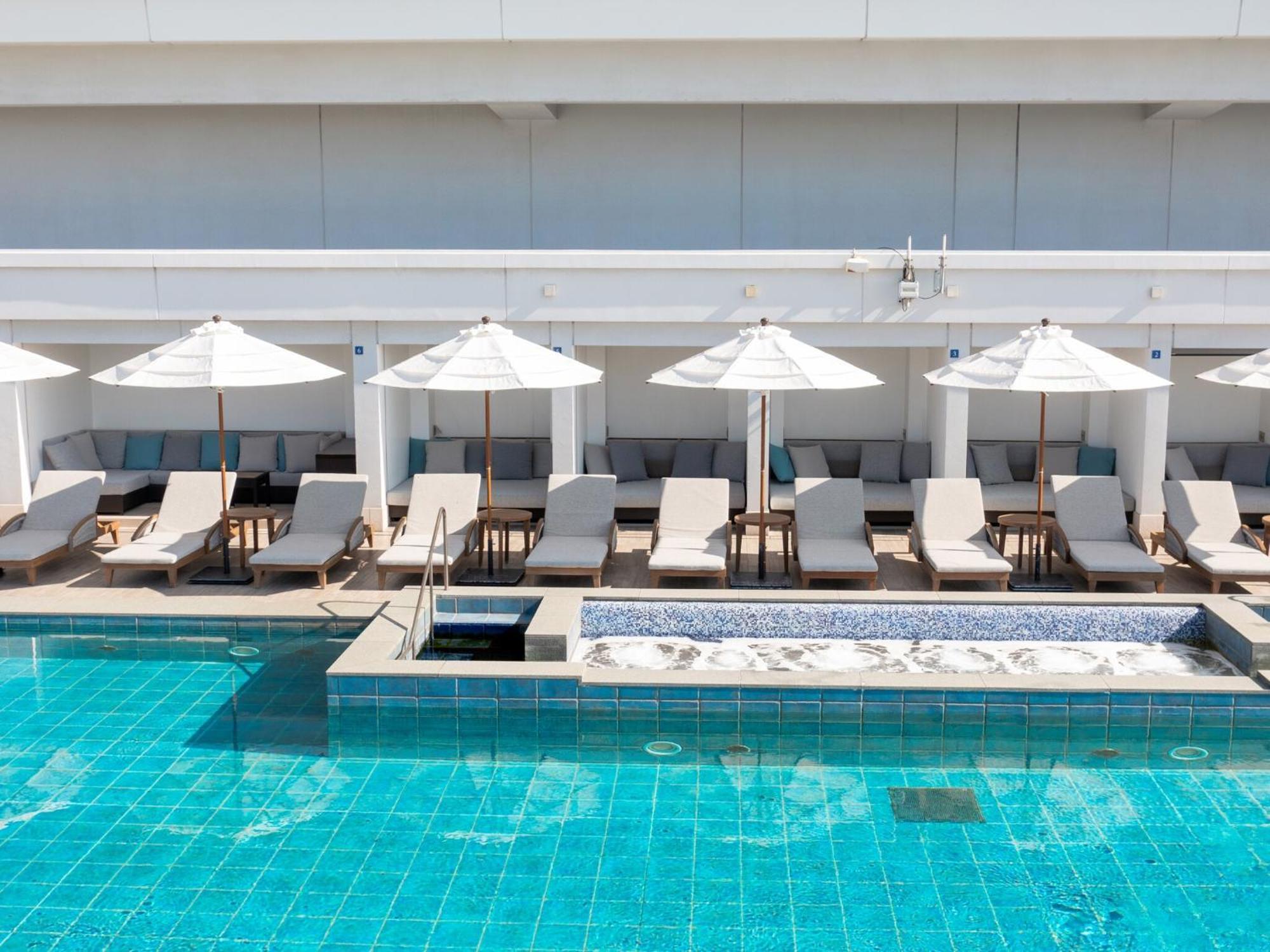 The Orion Hotel Motobu Resort & Spa Exteriör bild